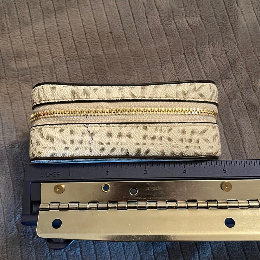 Micheal Kors Jewelry Case